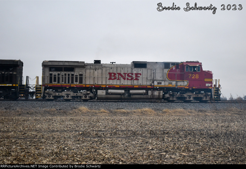 BNSF 728